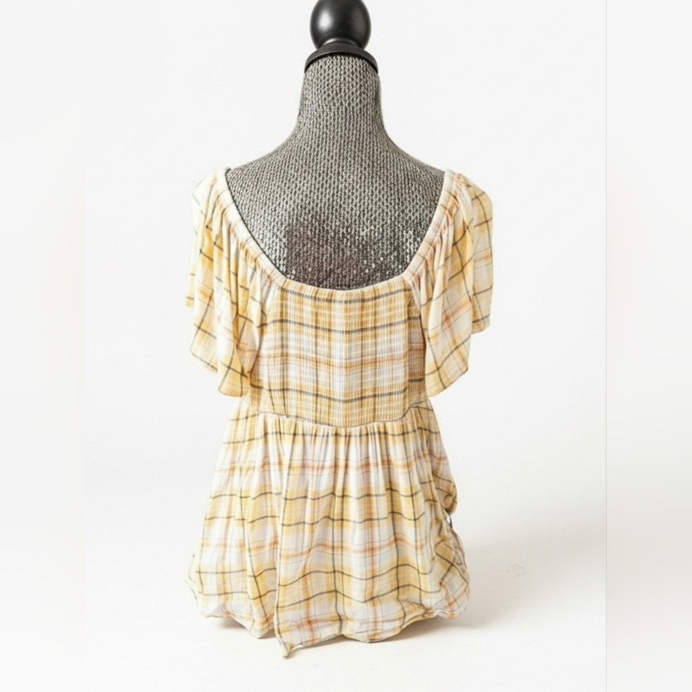 Torrid Top Size 0x - Picture 2 of 2